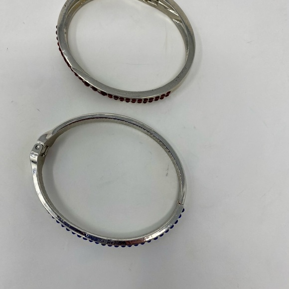 Elegant Blue and Red Bangle Bracelet Set - Picture 3 of 11